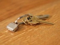 Keep Tabs on Your MagSafe 2 Adapter with KeyBit