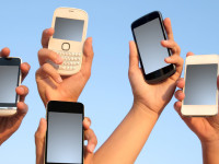 Pew: One-Fifth of US Mobile Users Get Online ‘Mostly’ via Their Phones