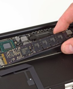 Apple Addresses Data Loss Issue with 2012 MacBook Air Flash Storage Update