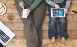 mom kid iphone ipad