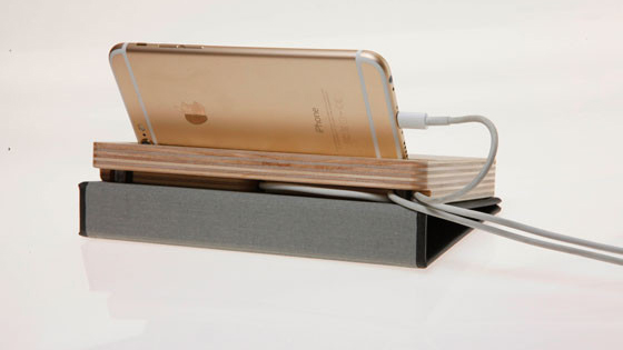 dodocase iPhone apple watch dock