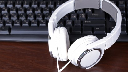 How to Prevent Windows from Automatically Reducing System Volume